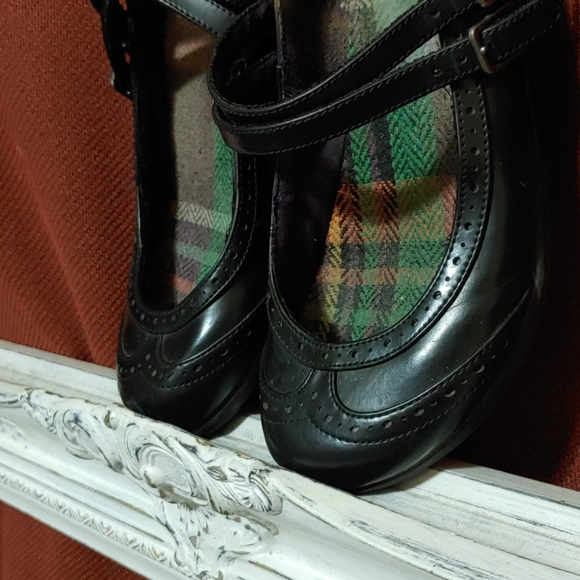 Vintage MaryJane flats, little heal - Picture 2 of 6